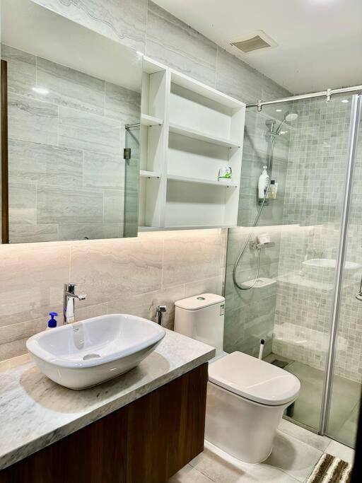 2 Bedroom Luxury Condo In City Central Ho Si Minh-város Kültér fotó